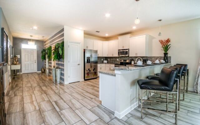 1314bw00 8 Bedroom Villa