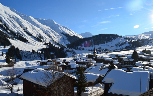 Mountain Lodge Sedrun