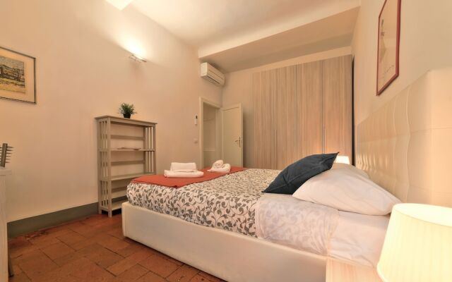 Wine Apartments Florence Colorino