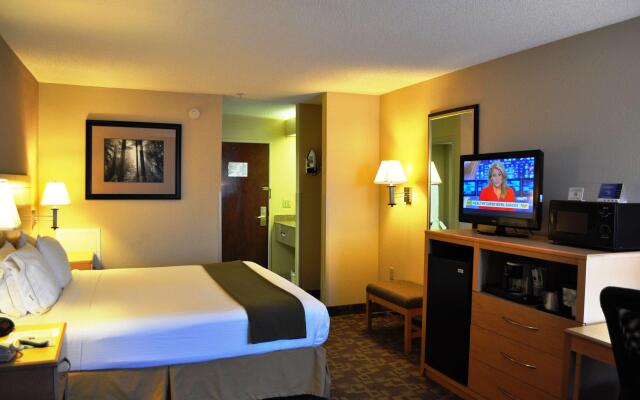 SureStay Plus Hotel by Best Western Roanoke Rapids I-95