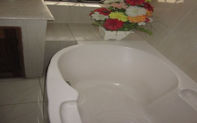 Monal Boutique Hotel