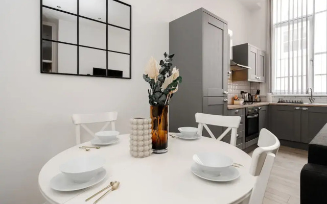 Sweeting Suites - Luxury Apartments