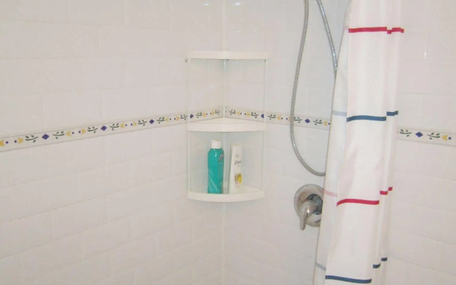 Spadina 11 Guesthouse