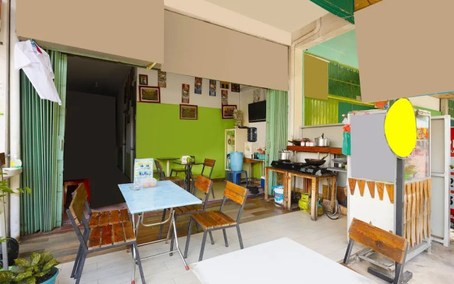 Spot On 91344 Wr House Syariah Batam