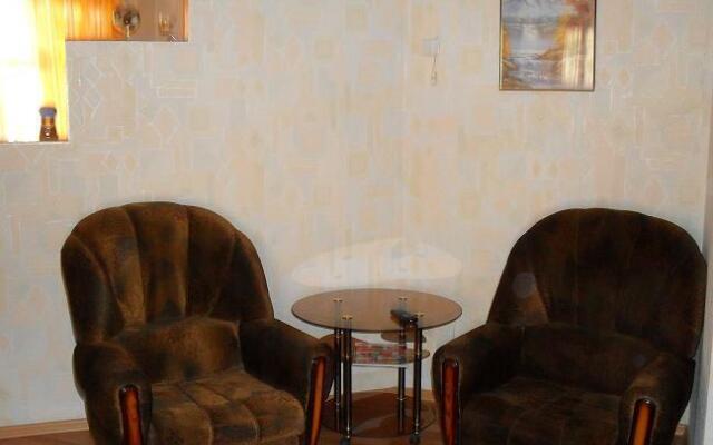 Домашняя Гостиница Апартаменты на Гончарова 4