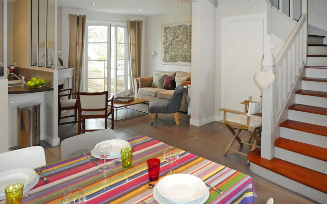 Holiday Home in Carnac Near Sandy Beach