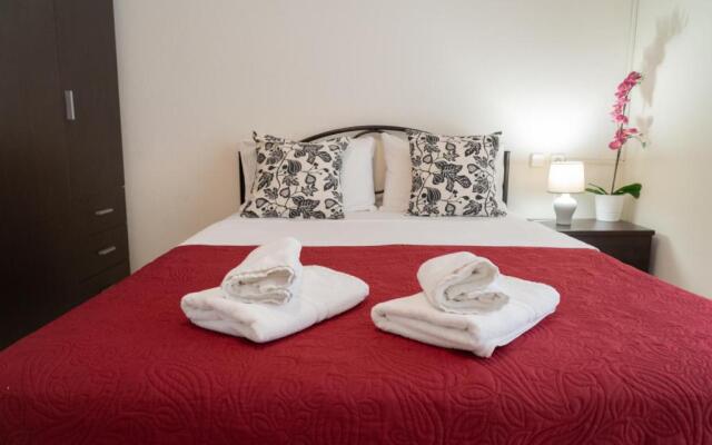 Melanthi Apartment