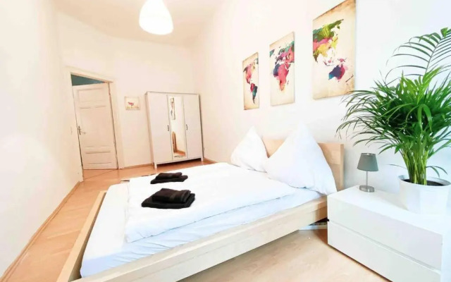 Altbau-Schmuckstück an der Karli mit riesigem Balkon