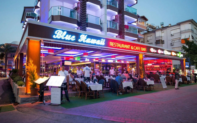 Kleopatra Blue Hawaii Hotel
