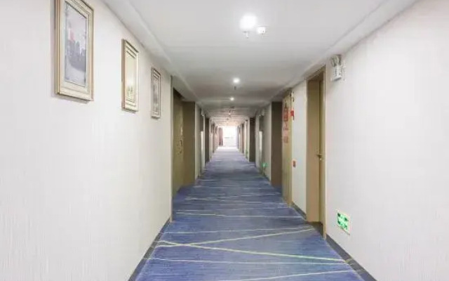 Starway Hotel (Jiujiang Hukou Shizhongqing)