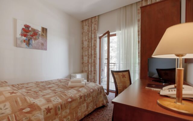 Regina Hotel