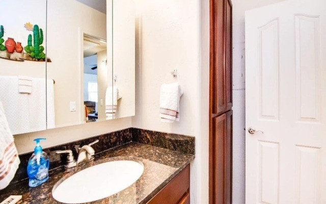 Beautiful Condo in Prime Scottsdale Location!
