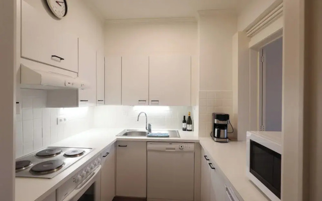 Apartment for 5 People With Garage