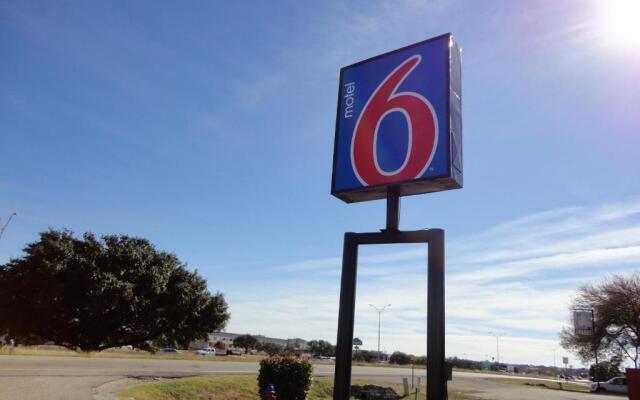 Motel 6 Round Rock, TX