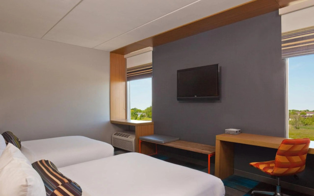 Aloft Bolingbrook