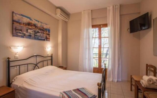 Alexandros Apartments and Studios