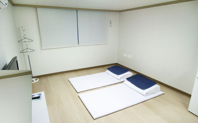 iam Residence and Guesthouse