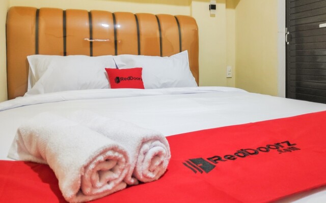 RedDoorz @ Jalan Gaperta Medan