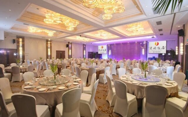 Yuncheng Jianguo Hotel