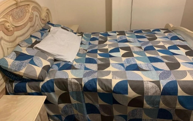 Busybee - Guest House- Self service