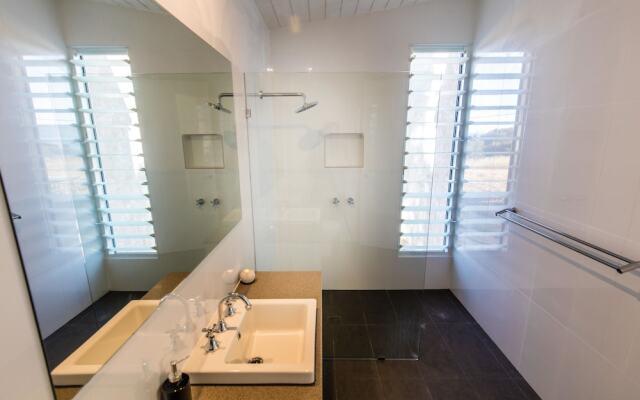 Antechamber Bay Retreats