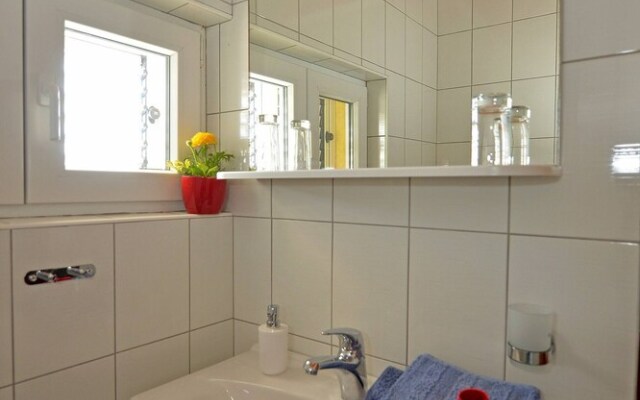 Holiday Apartment Home Simoni With Pool