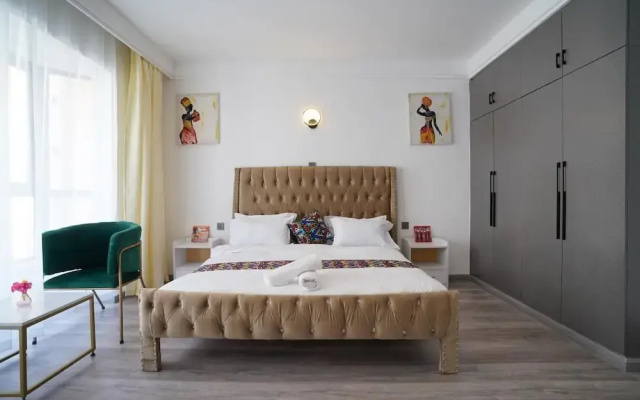 Lux Suites Platinum Oak Residency