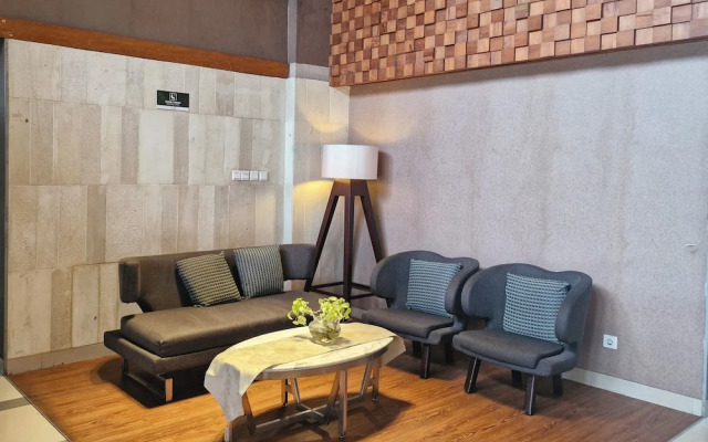 High Livin Apartment Parahyangan