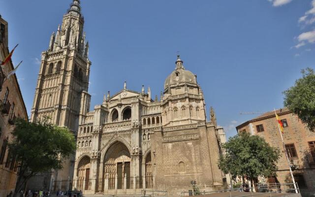 La Casa del Lirón by Toledo AP