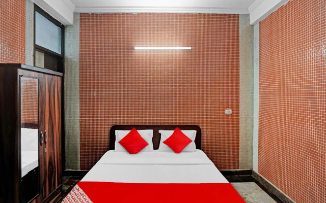 OYO Flagship 80586 Elite Homes