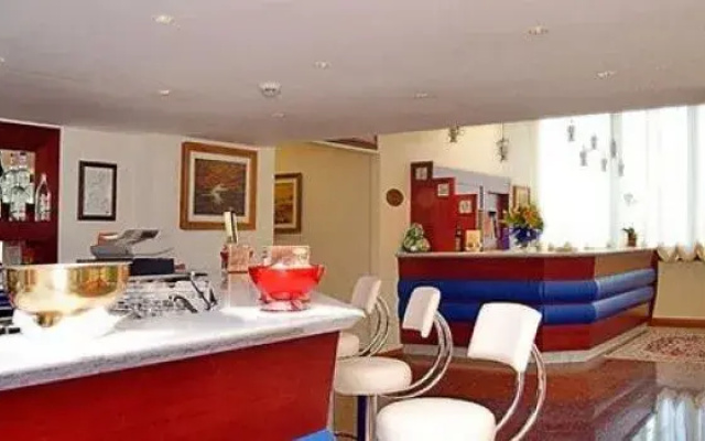 Recina Hotel