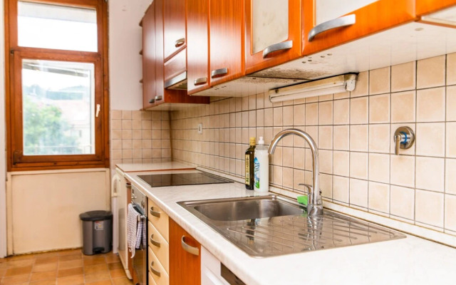 Cozy, Spacious & Sunny in Heart of City Center