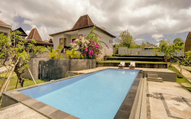 Jro Gde Balangan Homestay
