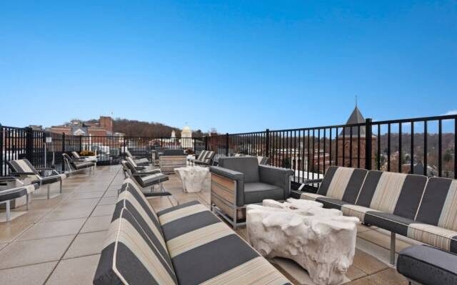 Global Luxury Suites at Monroe