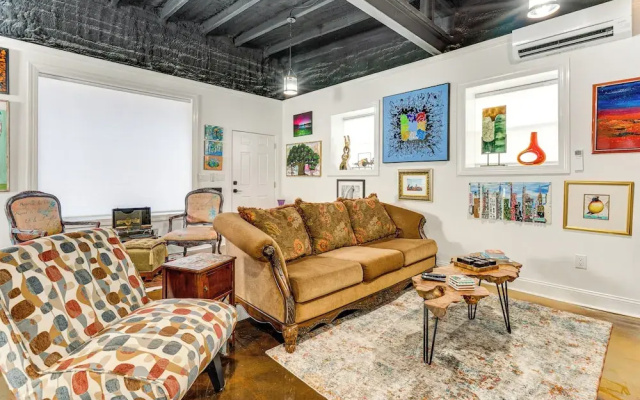 'arboco' Downtown Murphy House w/ Courtyard!