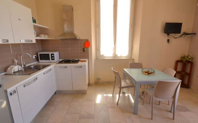 Elegant Holiday Home With Terrace, Parking, Fenced Garden