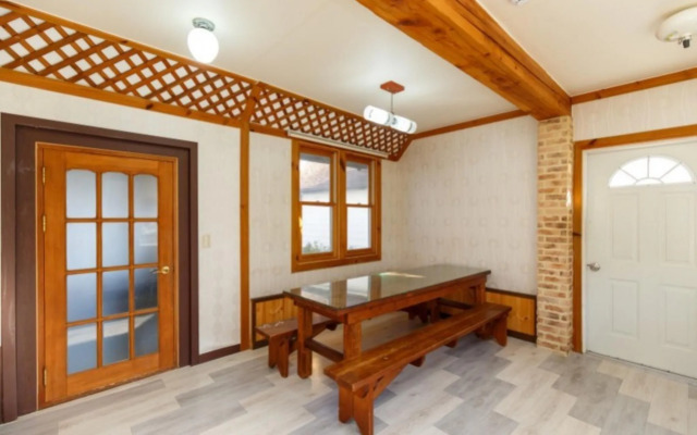 Yangyang Seorak Badanamuro Pension