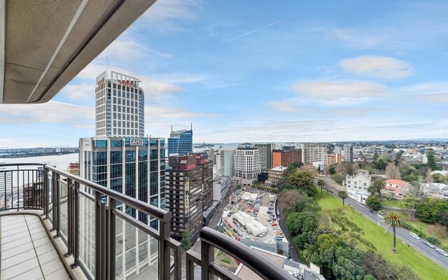 QV Luxury Apartment with Indoor Pool - 445