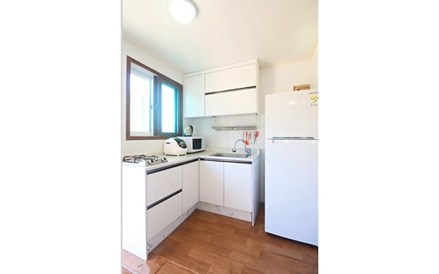 Geoje Dawn Sea Pension