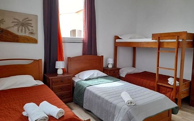 HoSTEL LIS FLOWER