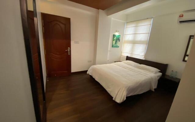 Luxury 3 Room Apartment by Oboe