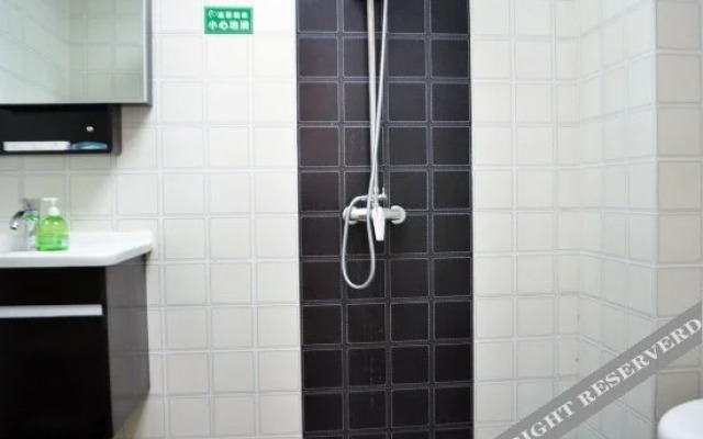 Green Apple Theme Hotel