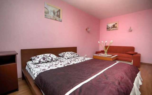 Apartment at Universitet Metro Station