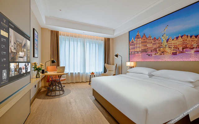 Vienna International Hotel (Guangzhou North Station Huadu Square Subway Station)