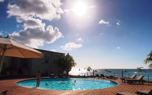 Le Cerisier Beach Apartments by Lov