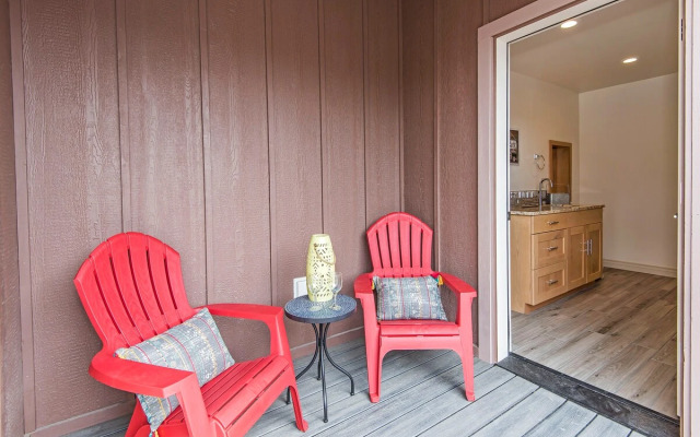 Rooftop Deck Walk to River Downtown Fire pit