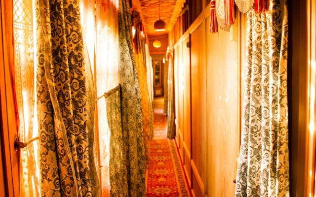 Kharpalace Group of House Boat