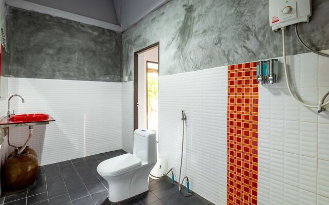 Lanta Lily Resort