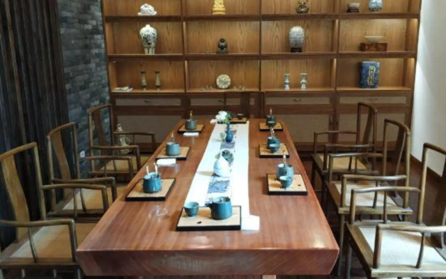 Laoshan Academy hotel