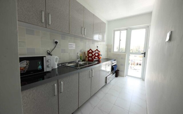 Lux Suites Sandalwood Gardens Apartments
